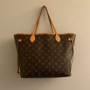 Louis Vuitton Authentic Neverfull MM Tote - Good Condition
